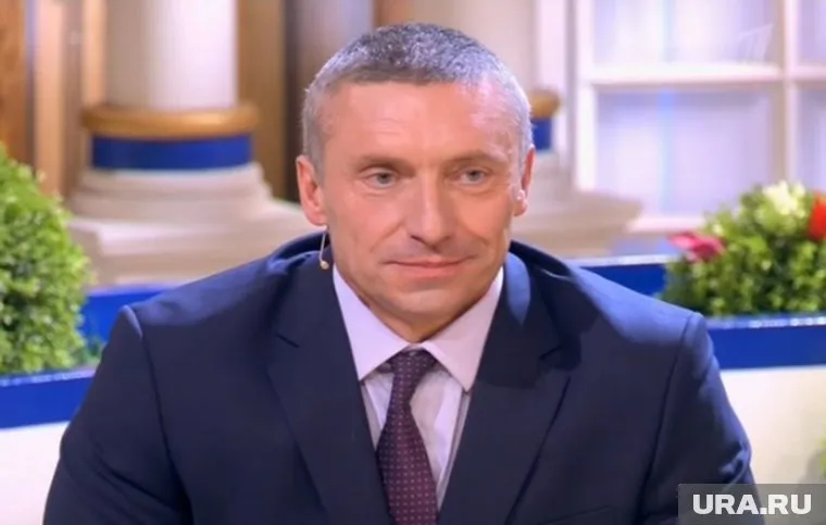 Одна из участниц программы попросила Дмитрия Головина оголить торс