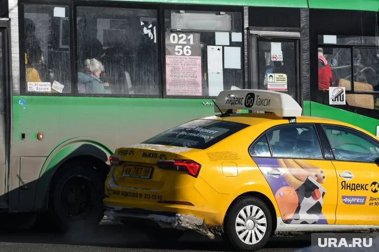 Таксист из Екатеринбурга обманул уже несколько горожан