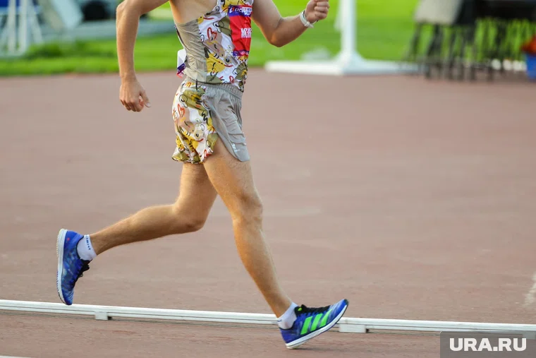 Владимир Никитин преодолел 10 000 метров за 27 мин 40 сек