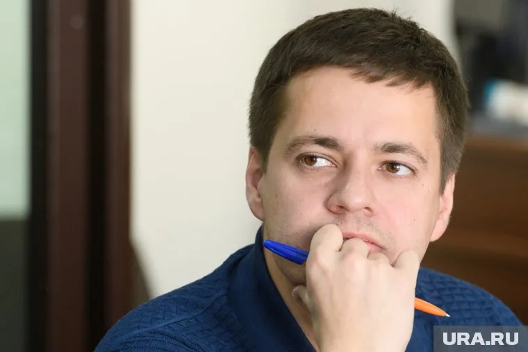 Разунин утверждает, что деньги ему подбросили