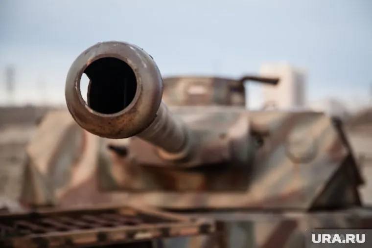Пока что неизвестно, чем стреляли в американский танк