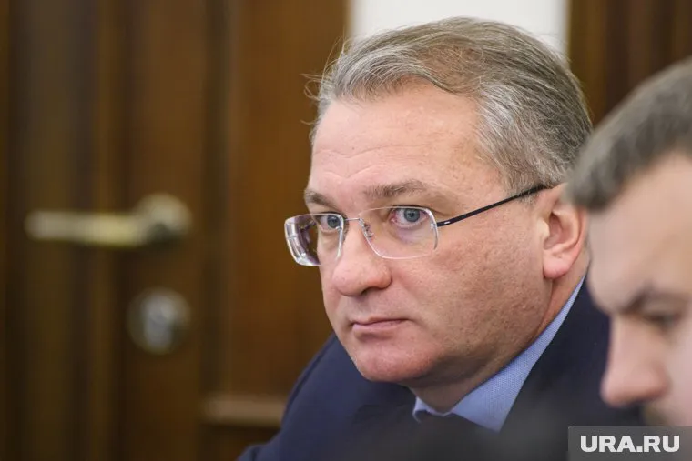 Совещание в мэрии было собрано после того, как Александр Ковальчик поскользнулся по дороге на работу