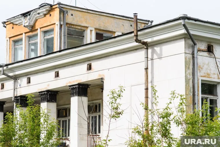 Екатеринбуржцы пытались не допустить сноса аэропорта