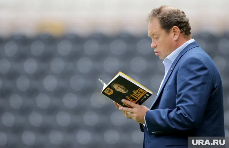 Перед матчем тренера сравнили с тигром, а после - со шлюхой