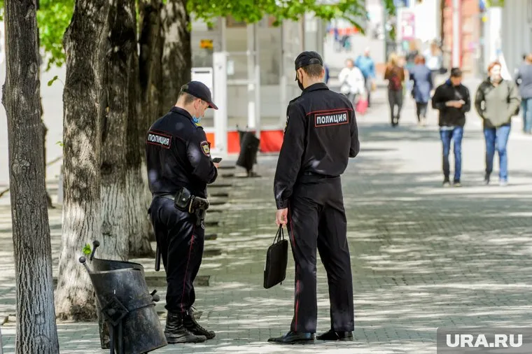 По словам дочери нападавшей, мужчины представились сотрудниками полиции