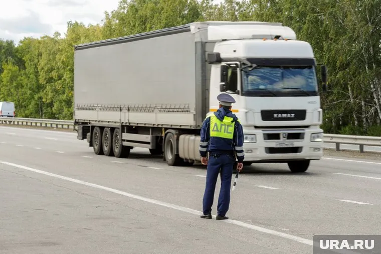 Авария произошла на 11-м км Березовского тракта (архивное фото)