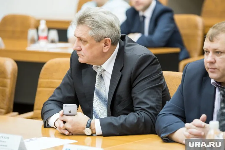 Павел Крюков (слева) находится в СИЗО с конца ноября 2017 года