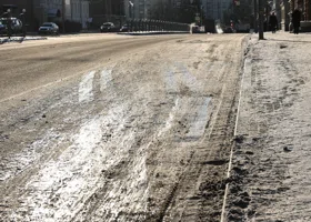 Челябинских дорожников накажут за несвоевременную борьбу с гололедицей на трассе М5