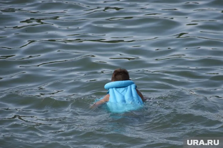 Мальчик отдыхал на озере вместе с родственниками (архивное фото) 