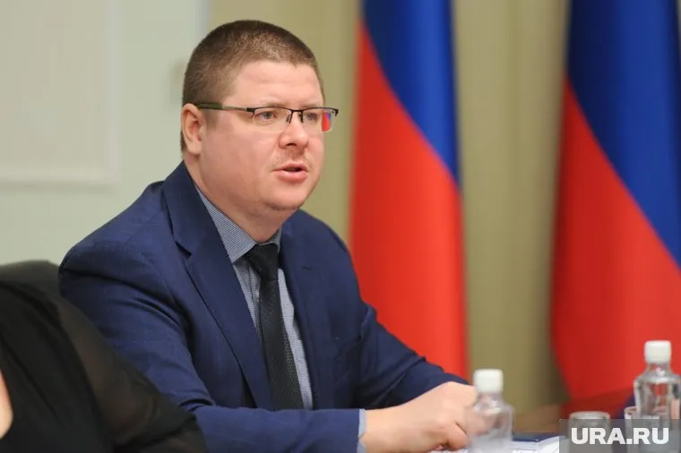 КТ показала, что коронавирус поразил 35% легких Анатолия Векшина