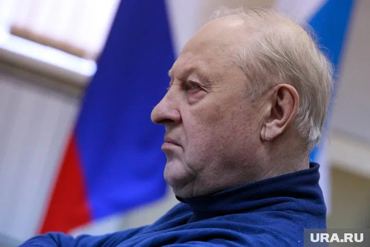 Эдуард Россель сделал ряд политических заявлений в Храме-на-Крови