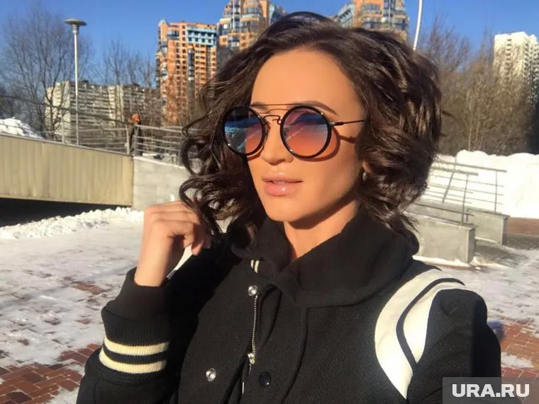 Бузовой не понравилось, что ее не позвали на музыкальную премию