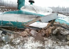 В ЯНАО вывезли из тундры разбившийся вертолет Ми-8