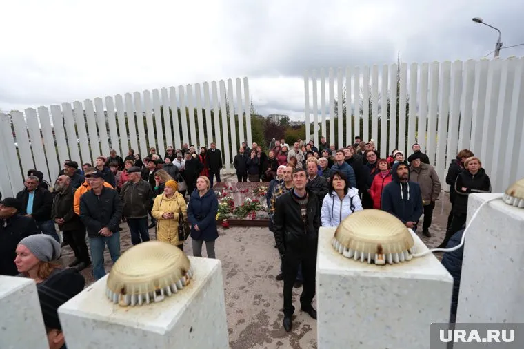 До 2016 года памятник был безхозным и начал разрушаться