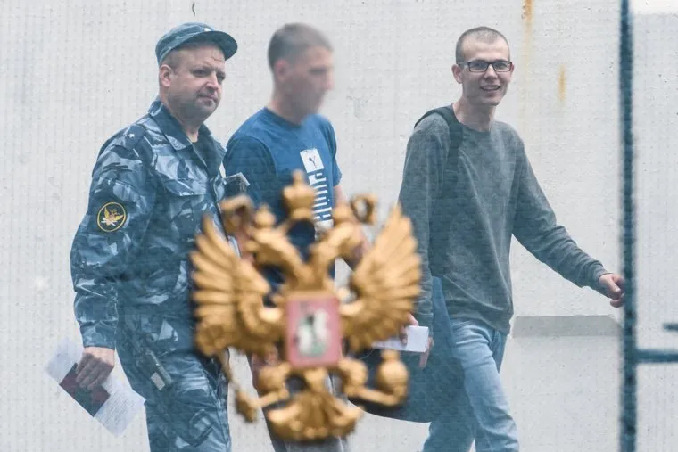 Владислав Рябухин выходит на свободу. Свердловская область, Решеты