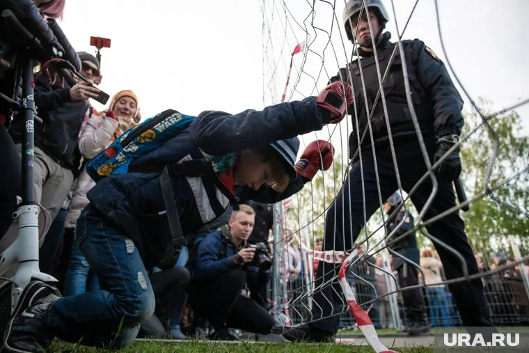 Большинству протестующих горожан лидер не нужен