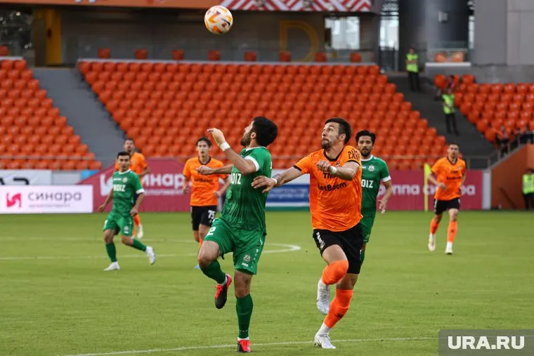«Урал» идет вторым в Первой лиге