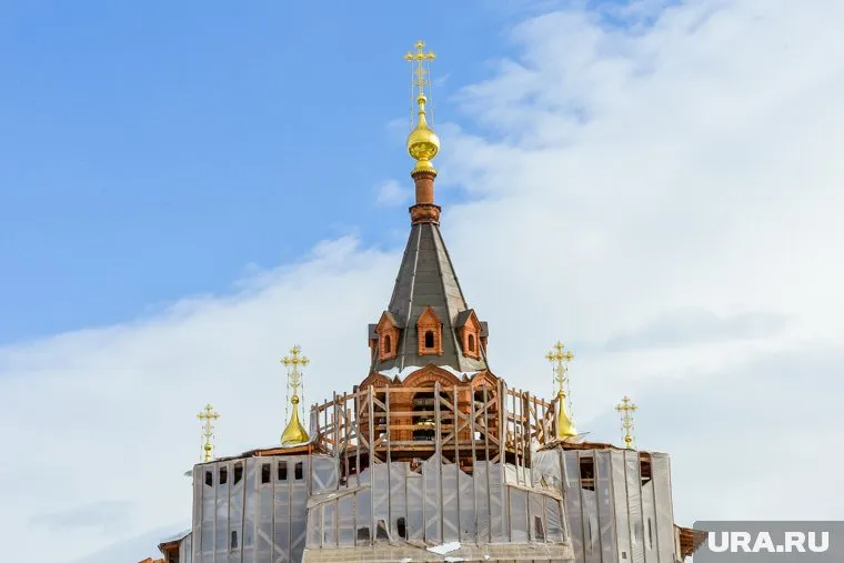 Венчание Мэг и Ивана проходит в одном из храмов Челябинска