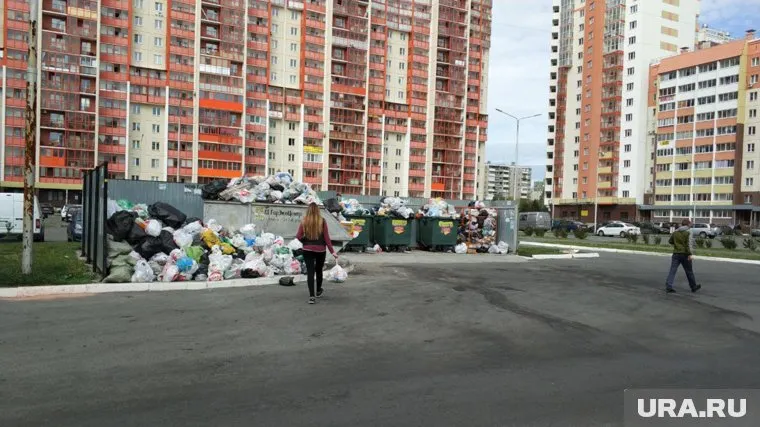 Контейнерные площадки в Челябинске переполнены