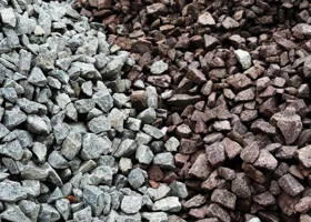 Курганские власти заставляют подрядчика починить дорогу к базе отдыха завода