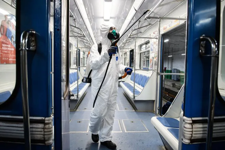 Дезинфекция в екатеринбургском метрополитене. Екатеринбург