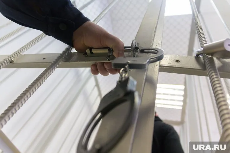 Супругов взяли под стражу в зале суда