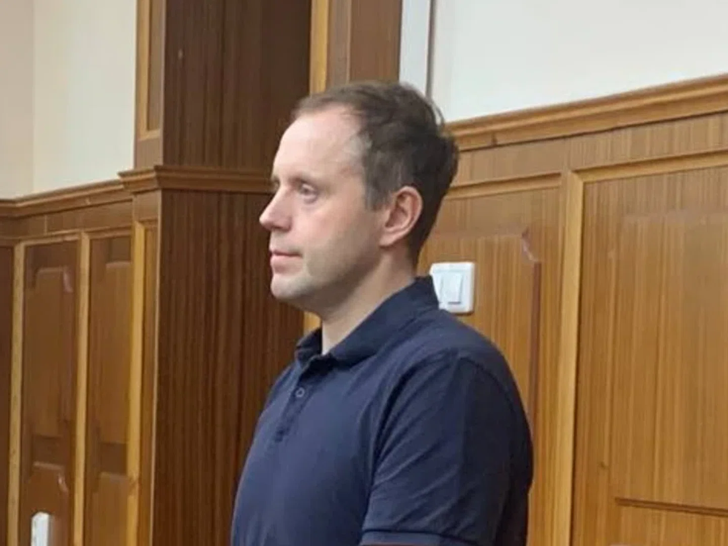 У экс-главы подведа челябинского минюста изымают имущество, сейчас он на СВО