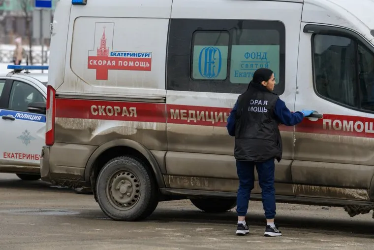 ДТП на перекрестке улиц Вильгельма де Генина и Академика Парина. Екатеринбург