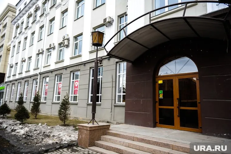 Вместо ресторана «Сова» откроется заведение быстрого питания «Вилка-Ложка»