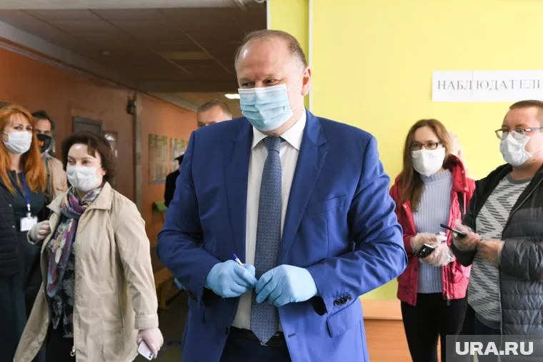 Николай Цуканов отметил, что заводам надо научиться пользоваться поддержкой, которая оказывается государством