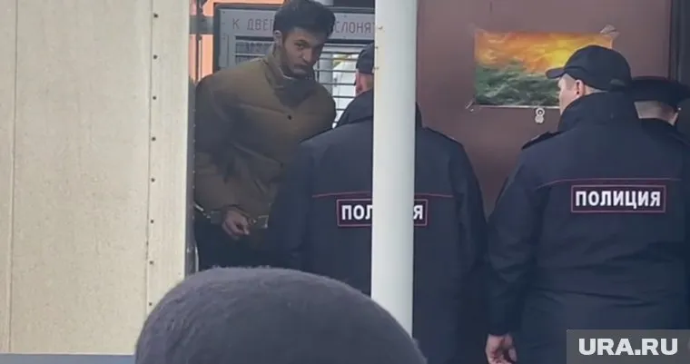 Обвиняемого в убийстве таксистки оставили в СИЗО до 24 декабря.