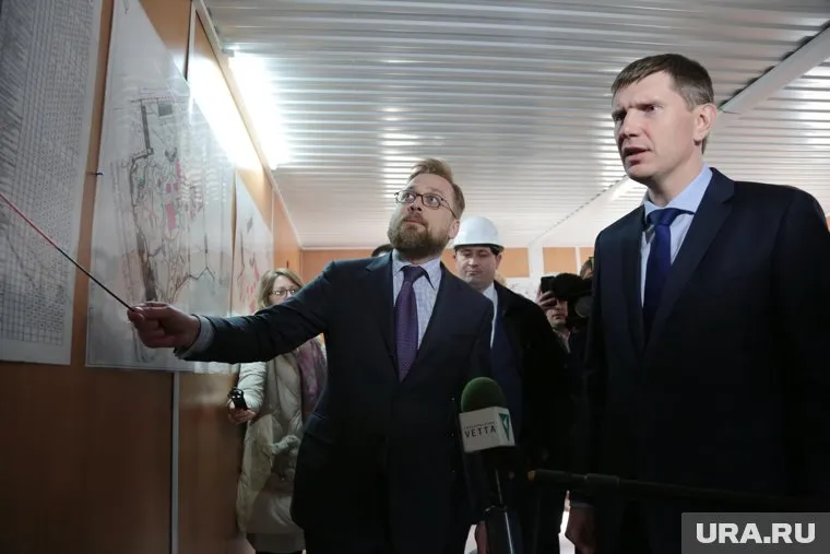 Руководитель проекта АО «РЖД Строй» Илья Козырев (слева) уже арестован