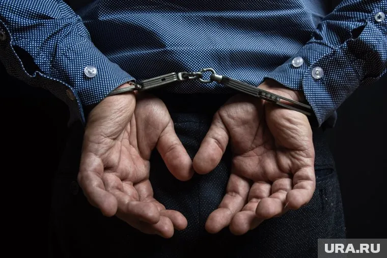 Гражданин Таджикистана обвиняется в похищении банкира у себя на родине