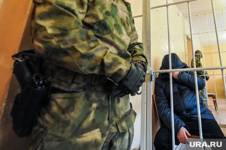 Сотрудники УФСБ задержали бывшего челябинского следователя