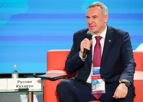 Более 1000 обращений получил Кухарук от югорчан перед прямой линией