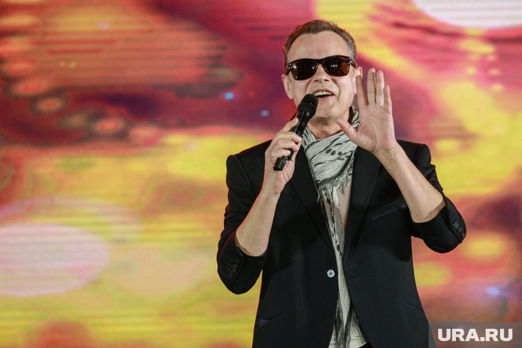 Предательства женщин, планы на жизнь и рецидив рака: биография экс-солиста группы «На-На» Владимира Левкина