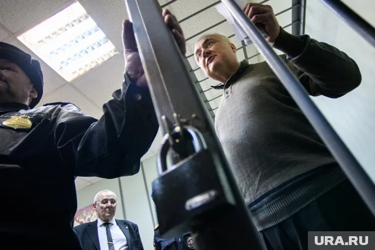 Судьбу Миронова сейчас решает облсуд