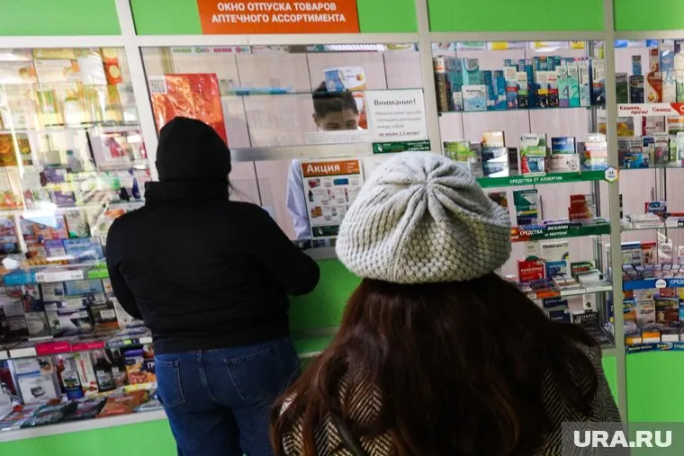 В процессе лечения может потребоваться замена лекарства, заявил Станислав Смирнов