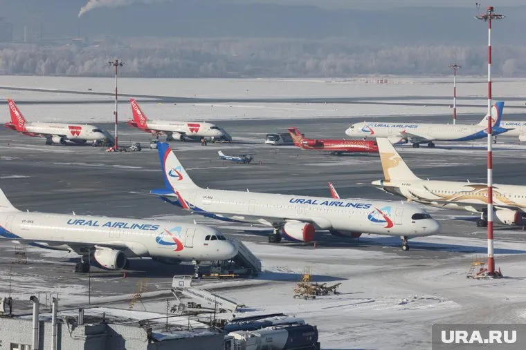 Минпромторг изучает возможность выпуска деталей для Boeing и Airbus