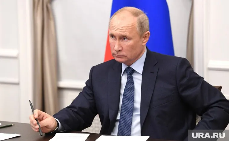 Владимир Путин в ручном режиме регулирует экологические кризисы в регионах