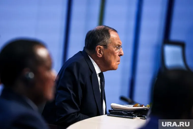 Лавров заявил, что Зеленский не хочет перемирия