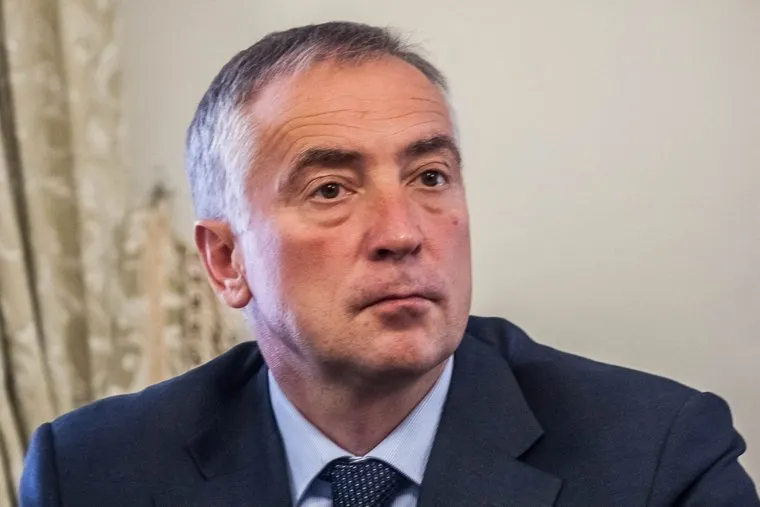 Тобольск. Виды и градоначальник