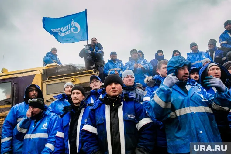 «Газпром» вернул часть сотрудников на удаленку
