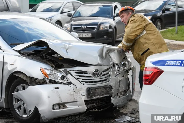 Местный житель сообщил, что пострадали пять автомобилей (фото из архива)