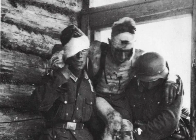 За сутки задержано 1 200 немецких солдат и офицеров, попытавшихся скрыться от советских солдат после штурма Берлина