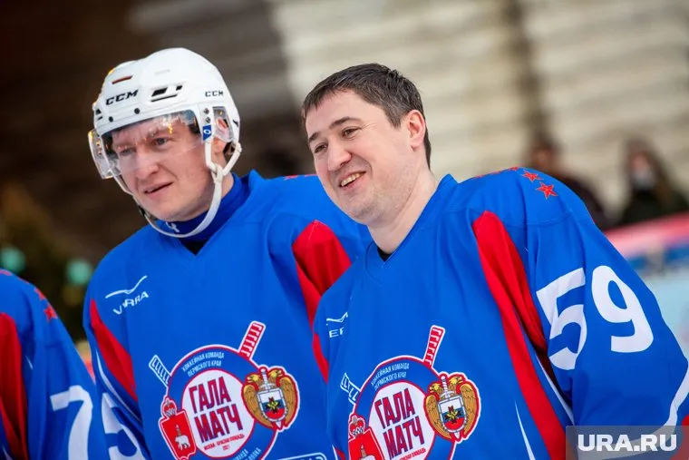 Дмитрий Махонин (справа) выступает за команду «Губерния»