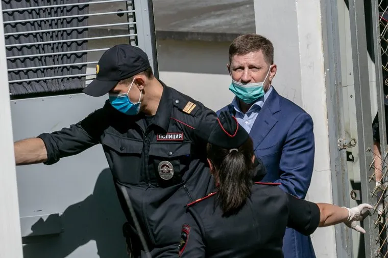 Избрание Басманным районным судом Москвы меры пресечения в отношении губернатора Хабаровского края Сергея Фургала. Москва