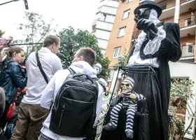 Вуду и цирк: что творилось около суда во время приговора Ефремову