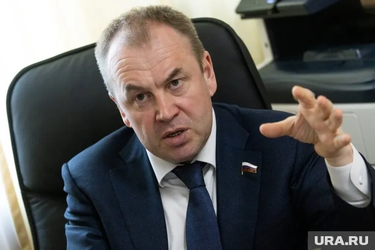 Станислав Наумов стал пятым челябинским парламентарием, выразившим недоумение делом о национализации «Южуралзолота»