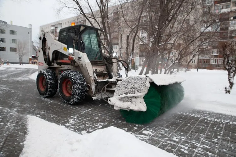 Снег в городе. Тюмень